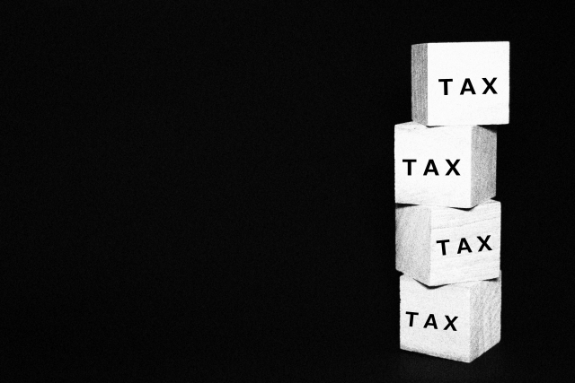 ブロック TAX 税金