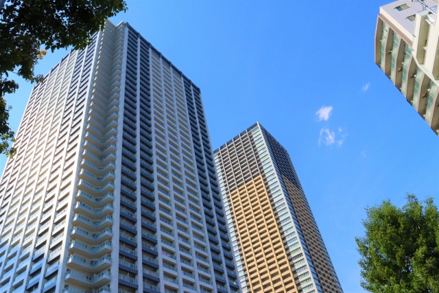 タワーマンション タワマン 青空